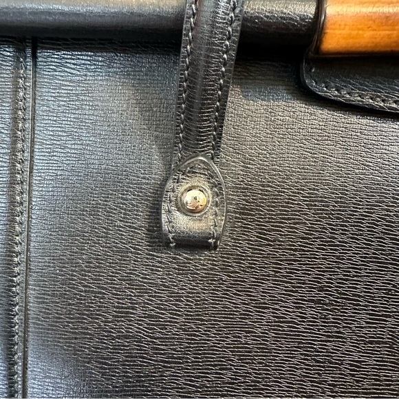 GUCCI black leather Bullet bag large top handle. PERFECT CONDITION. Barely used. - Picture 4 of 13